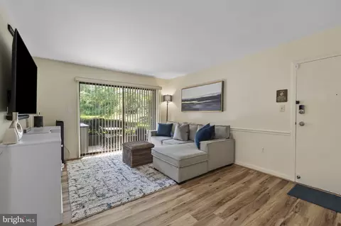 17801 Buehler Rd #107, Olney, MD 20832