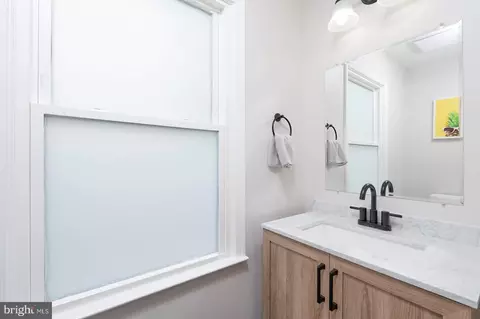 10812 Eberhardt Dr, Gaithersburg, MD 20879 photo 13
