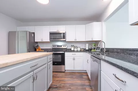10812 Eberhardt Dr, Gaithersburg, MD 20879 photo 5