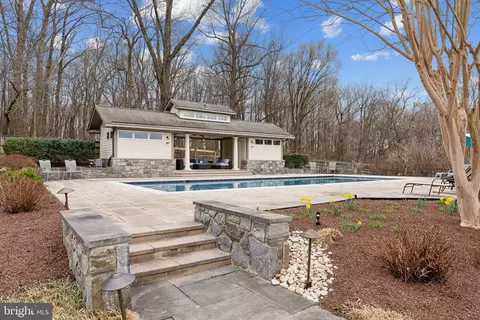Exterior - 18600 Barnesville Rd, Barnesville, MD 20838 photo 12 of 23