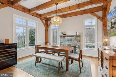 Dining - 18600 Barnesville Rd, Barnesville, MD 20838 photo 1 of 4