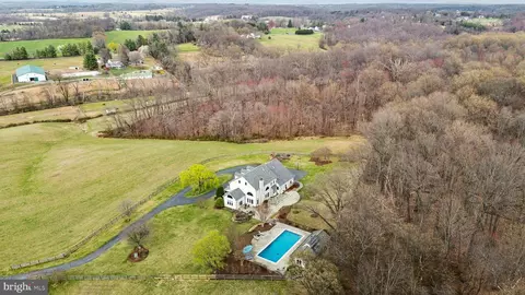 View/Area - 18600 Barnesville Rd, Barnesville, MD 20838 photo 2 of 9