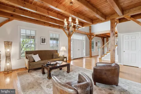 Living - 18600 Barnesville Rd, Barnesville, MD 20838 photo 1 of 6