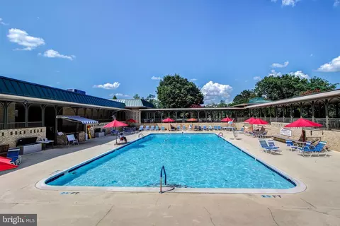 Exterior - 15100 Interlachen Dr #4-517, Silver Spring, MD 20906 photo 5 of 6