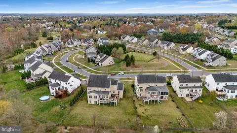 View/Area - 18004 Bliss Dr, Poolesville, MD 20837 photo 4 of 7