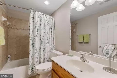 Bath - 18004 Bliss Dr, Poolesville, MD 20837 photo 5 of 5