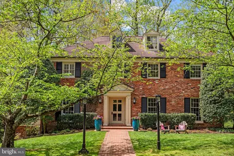 5818 Hillburne Way, Chevy Chase, MD 20815