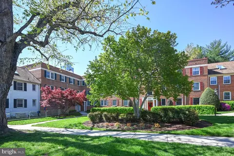 2242 Washington Ave #W-303, Silver Spring, MD 20910