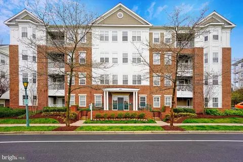 401 King Farm Blvd #201, Rockville, MD 20850