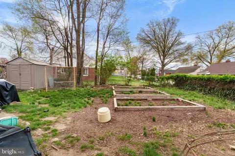 Exterior - 9707 Braddock Rd, Silver Spring, MD 20903 photo 3 of 3