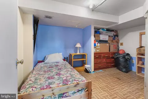 Bedroom - 9707 Braddock Rd, Silver Spring, MD 20903 photo 7 of 7