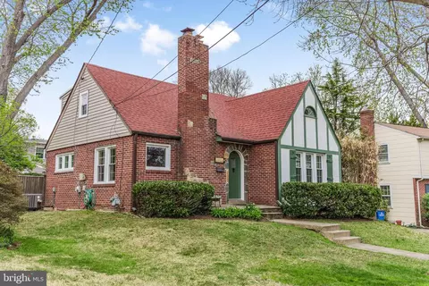 Exterior - 9505 Riley Rd, Silver Spring, MD 20910 photo 3 of 8