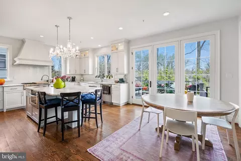 6311 Poe Rd, Bethesda, MD 20817