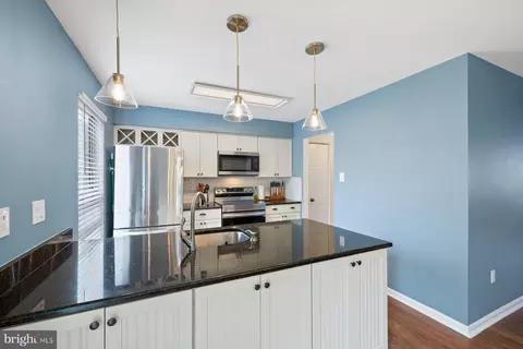 Kitchen - 15106 Callohan Ct, Silver Spring, MD 20906 photo 2 of 3