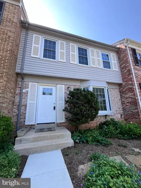 13 Chantilly Ct, Rockville, MD 20850