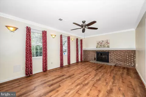 Living - 19816 Spurrier Ave, Poolesville, MD 20837 photo 5 of 6