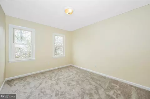 Bedroom - 19816 Spurrier Ave, Poolesville, MD 20837 photo 2 of 4