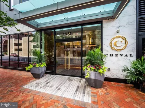 4960 Fairmont Ave #PH4, Bethesda, MD 20814
