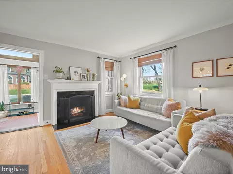 Living - 9713 Fairway Ave, Silver Spring, MD 20901 photo 1 of 2