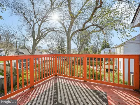 Exterior - 9713 Fairway Ave, Silver Spring, MD 20901 photo 2 of 5