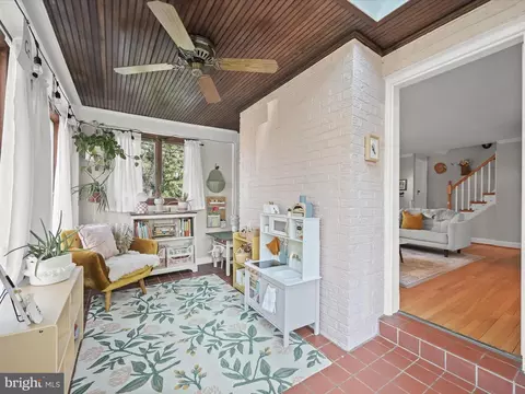 Entry Way - 9713 Fairway Ave, Silver Spring, MD 20901 photo 1 of 2