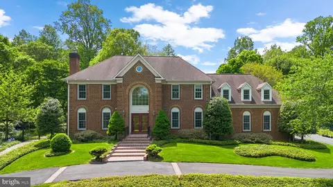 15502 Avery Rd, Rockville, MD 20855