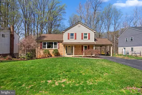 19524 Dubarry Dr, Brookeville, MD 20833