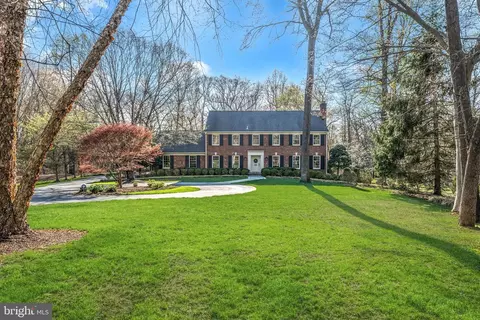 10948 Martingale Ct, Potomac, MD 20854