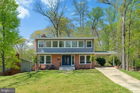 10 Schindler Ct, Silver Spring, MD 20903