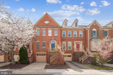 15711 Cherry Blossom Ln, Gaithersburg, MD 20878