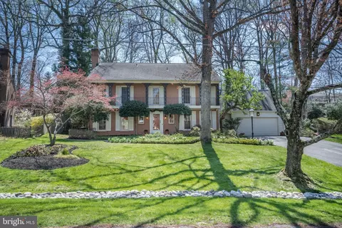 11337 Willowbrook Dr, Potomac, MD 20854