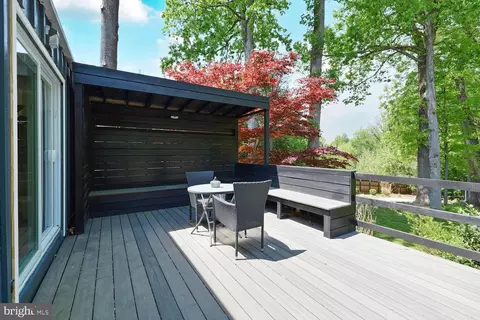 Exterior - 1204 Ednor Rd, Silver Spring, MD 20905 photo 5 of 10