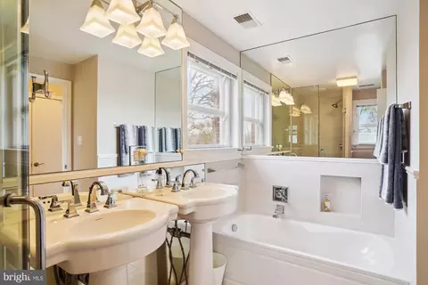 1612 Sherwood Rd, Silver Spring, MD 20902 photo 32