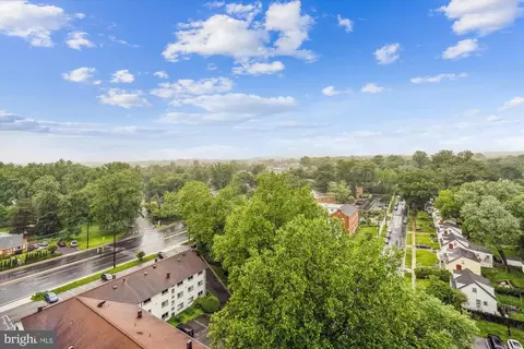 3333 University Blvd W #1102, Kensington, MD 20895