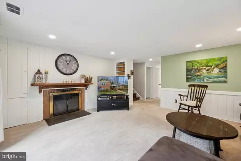 Entry Way - 10601 Meadowhill Rd, Silver Spring, MD 20901 photo 3 of 3