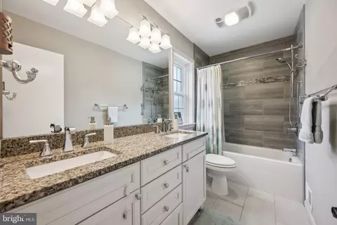 Bath - 10601 Meadowhill Rd, Silver Spring, MD 20901 photo 2 of 3