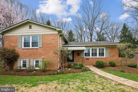 10601 Meadowhill Rd, Silver Spring, MD 20901