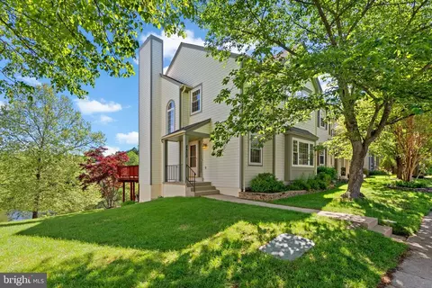 8400 Meadow Green Way, Gaithersburg, MD 20877