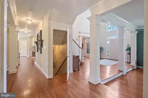 Entry Way - 16617 Harbour Town Dr, Ashton, MD 20861 photo 4 of 13