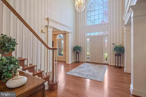Entry Way - 16617 Harbour Town Dr, Ashton, MD 20861 photo 3 of 13