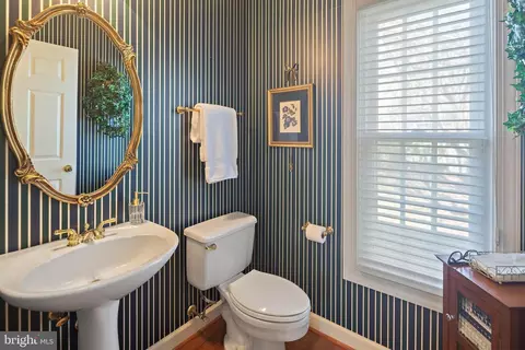 Bath - 16617 Harbour Town Dr, Ashton, MD 20861 photo 1 of 9