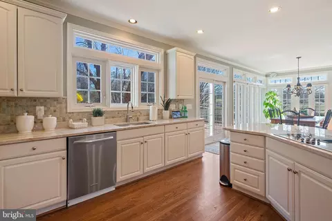 Kitchen - 16617 Harbour Town Dr, Ashton, MD 20861 photo 1 of 7