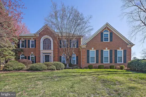 16617 Harbour Town Dr, Ashton, MD 20861