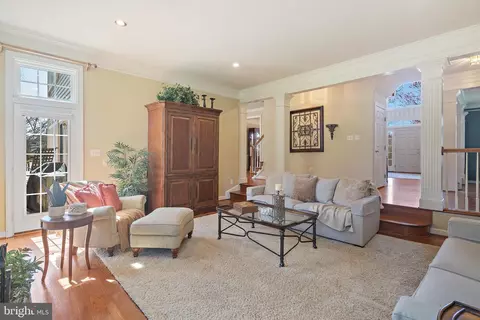 Living - 16617 Harbour Town Dr, Ashton, MD 20861 photo 2 of 3