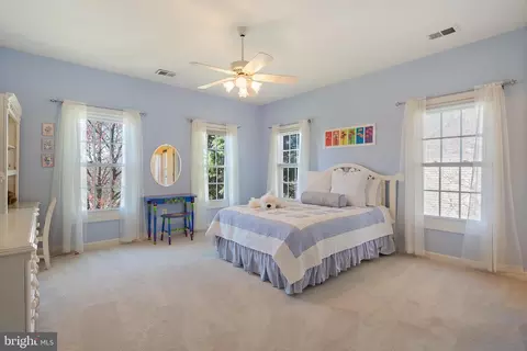 Bedroom - 16617 Harbour Town Dr, Ashton, MD 20861 photo 4 of 9