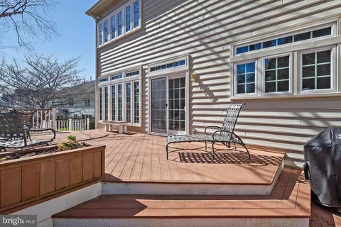 Exterior - 16617 Harbour Town Dr, Ashton, MD 20861 photo 11 of 19