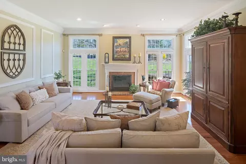 Living - 16617 Harbour Town Dr, Ashton, MD 20861 photo 1 of 3