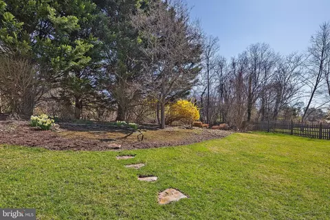 Exterior - 16617 Harbour Town Dr, Ashton, MD 20861 photo 19 of 19