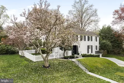 4603 Tournay Rd, Bethesda, MD 20816