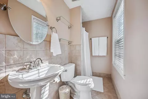 Bath - 13833 Castle Cliff Way, Silver Spring, MD 20904 photo 1 of 2